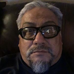 Meet your Posher, Max